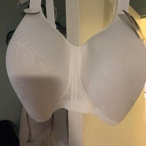 4 Wacoal bras 36G - 2 black, 1 cream, 1 white